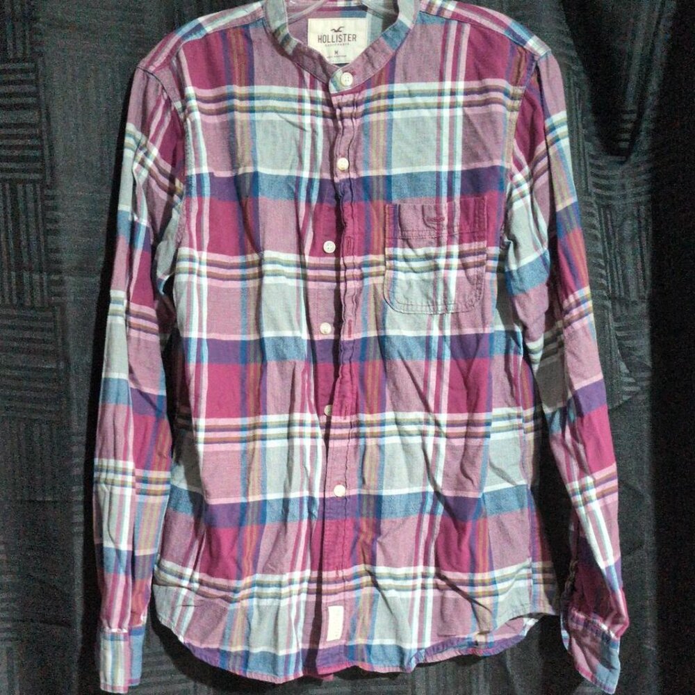 Women's Hollister plaid button down shirt